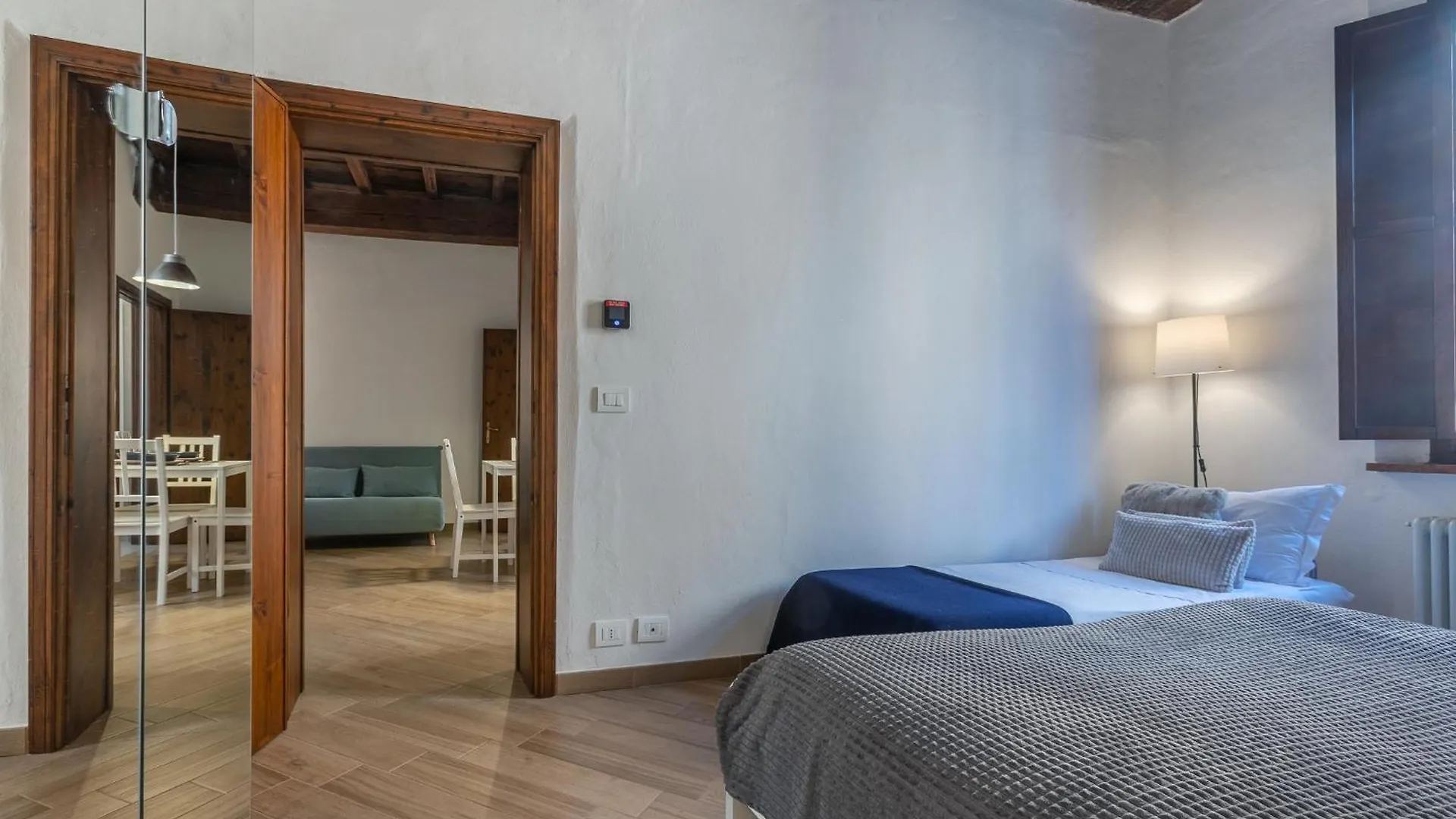 Nel Centro Storico Lovely Apartment フェラーラ